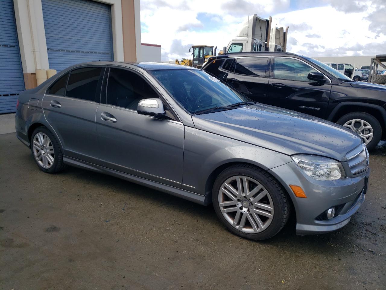 2009 Mercedes-Benz C-klasse VIN WDDGF54X69R069145 Copart auction photo, water/flood damage thumbnail 4