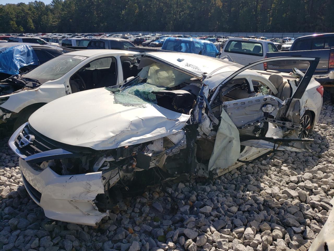 2017 Nissan Altima VIN 1N4AL3AP1HC153608