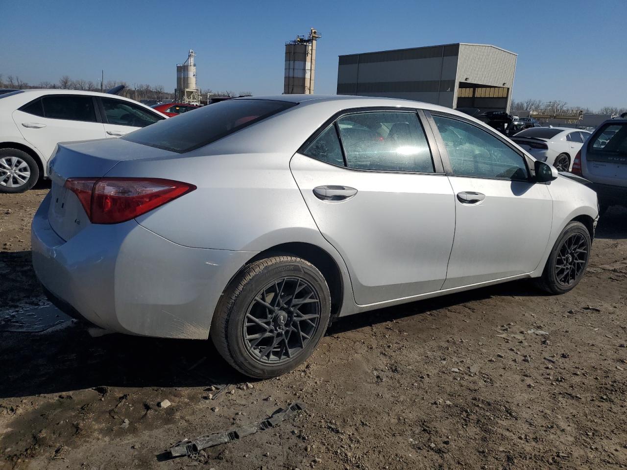 2019 Toyota Corolla VIN 2T1BURHE1KC246520 Copart auction photo, front end damage thumbnail 3