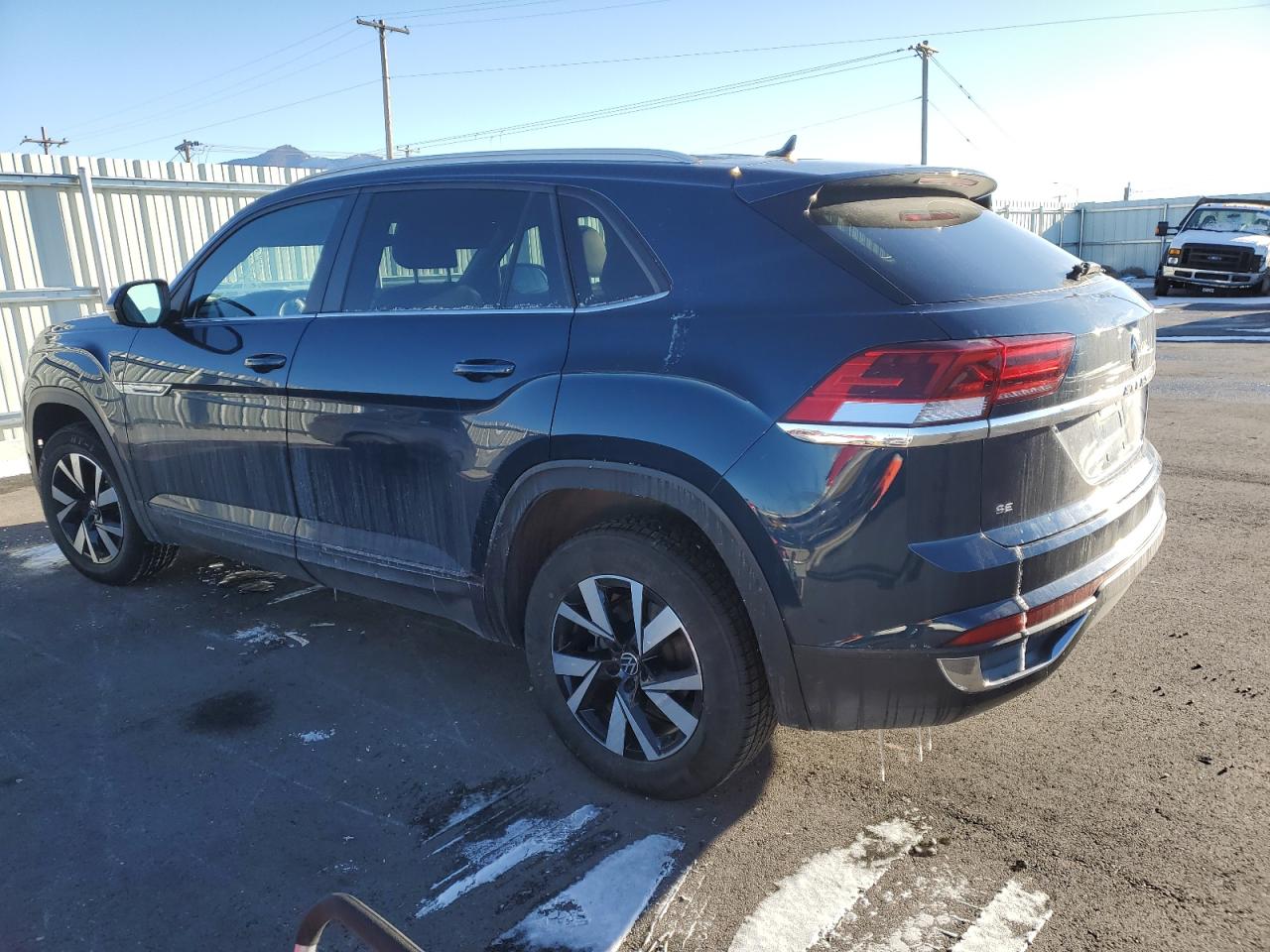 2020 Volkswagen Atlas VIN 1V24C2CA3LC230237 Copart auction photo, front end damage thumbnail 2