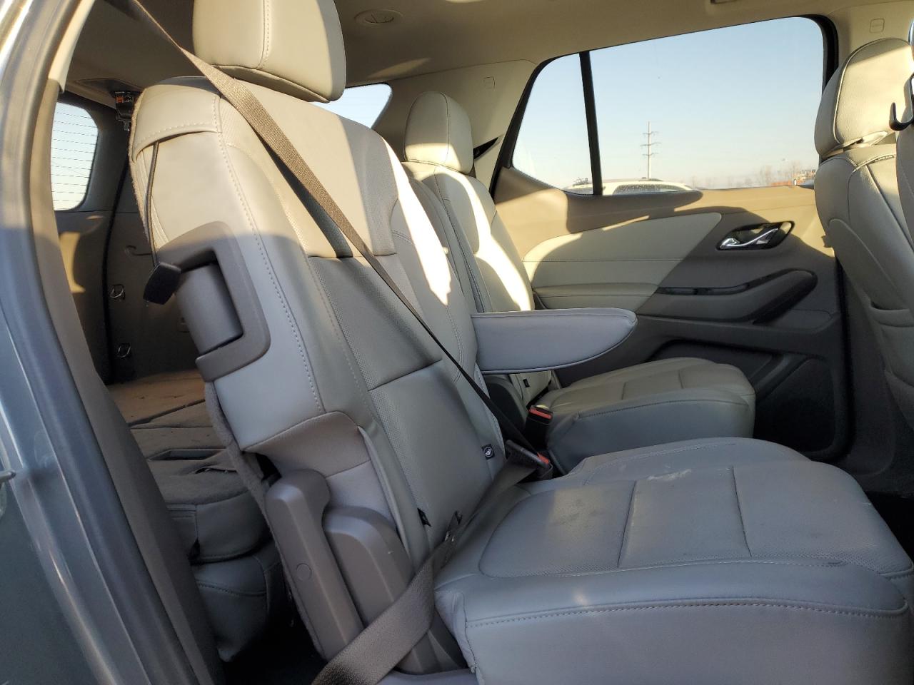 2020 Chevrolet Traverse VIN 1GNEVKKW8LJ129713 Copart auction photo, side damage thumbnail 11