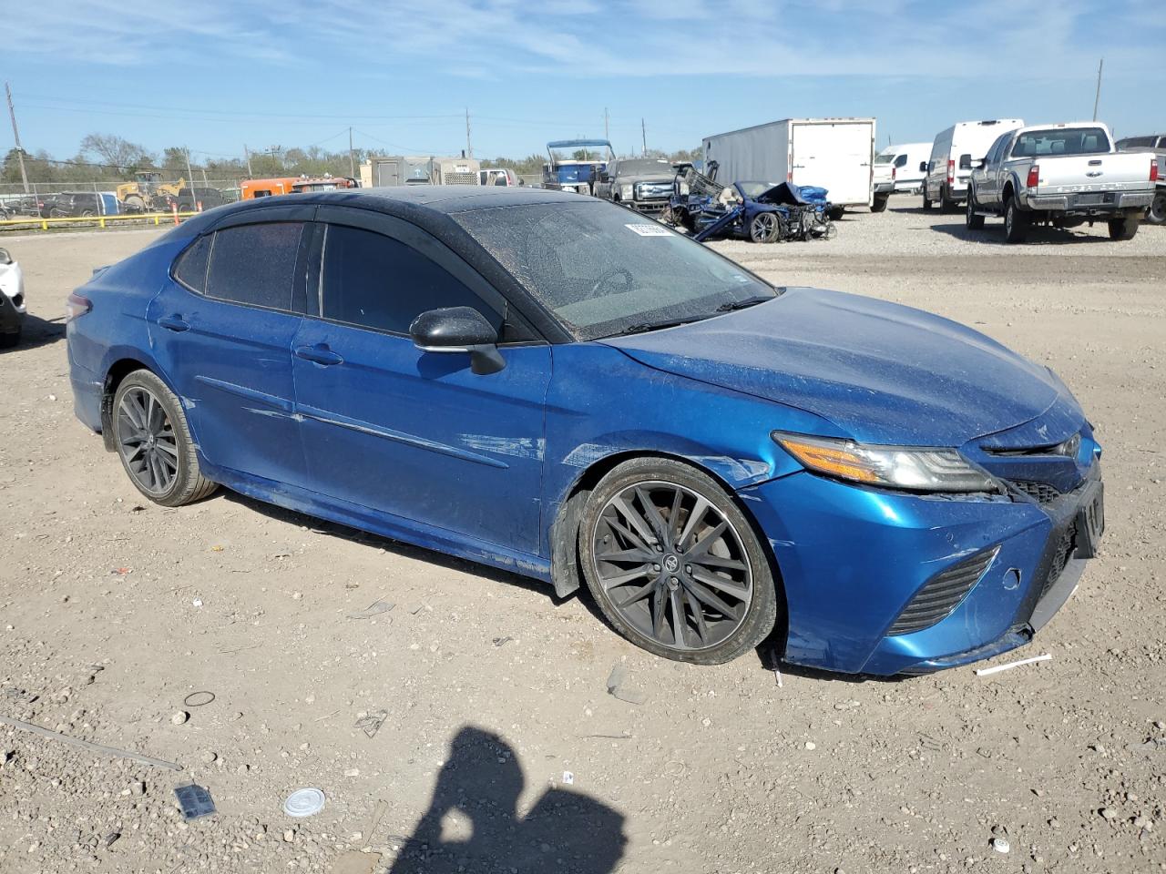 2018 Toyota Camry VIN 4T1BZ1HK7JU001159 Copart auction photo, front end / side damage thumbnail 4