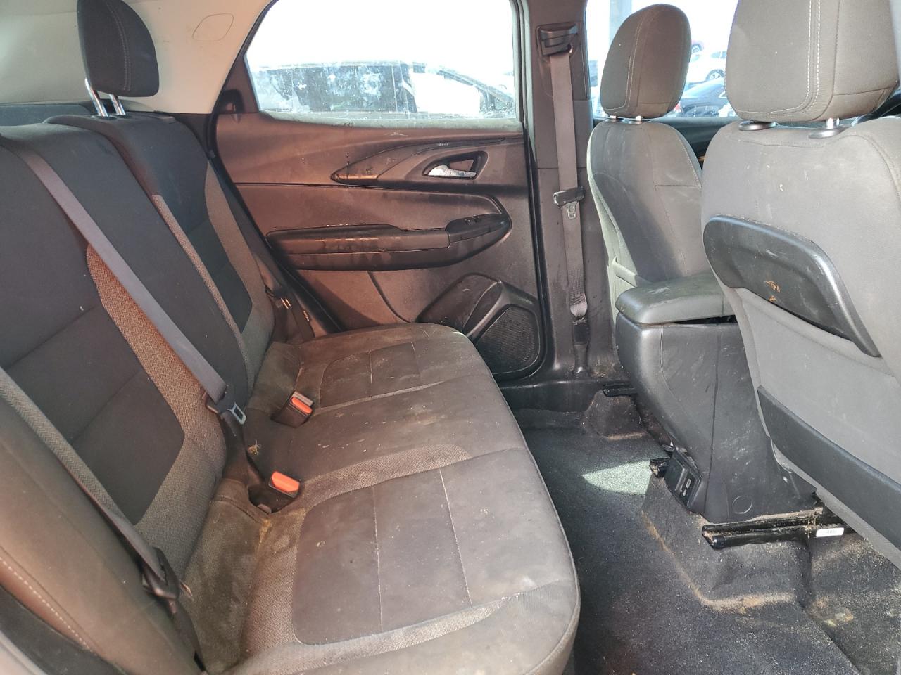 2021 Chevrolet TrailBlazer VIN KL79MPS22MB087796 Copart auction photo, rear end / minor dent/scratches damage thumbnail 11