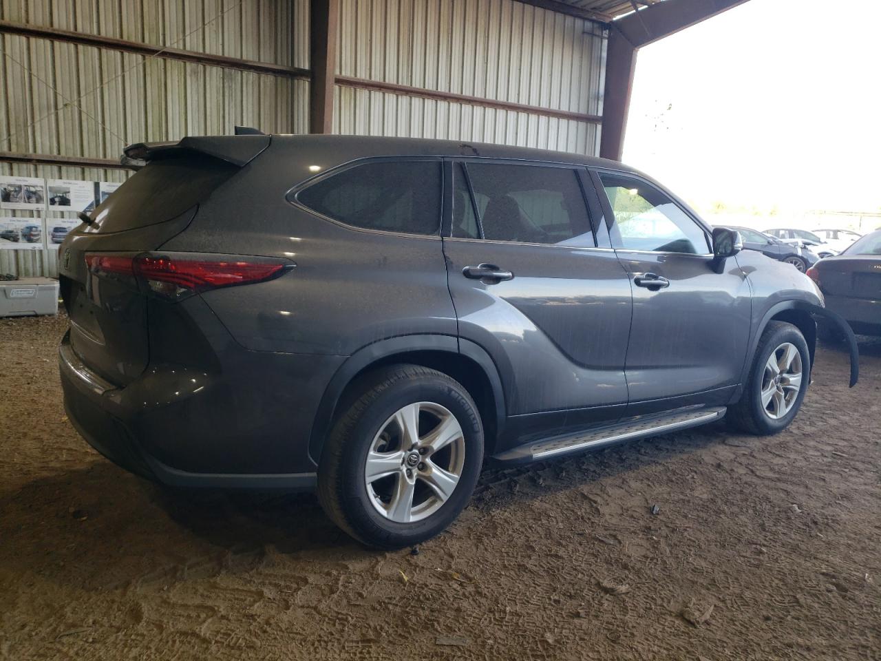 2022 Toyota Highlander VIN 5TDCZRAH6NS142918 Copart auction photo, front end / side damage thumbnail 3