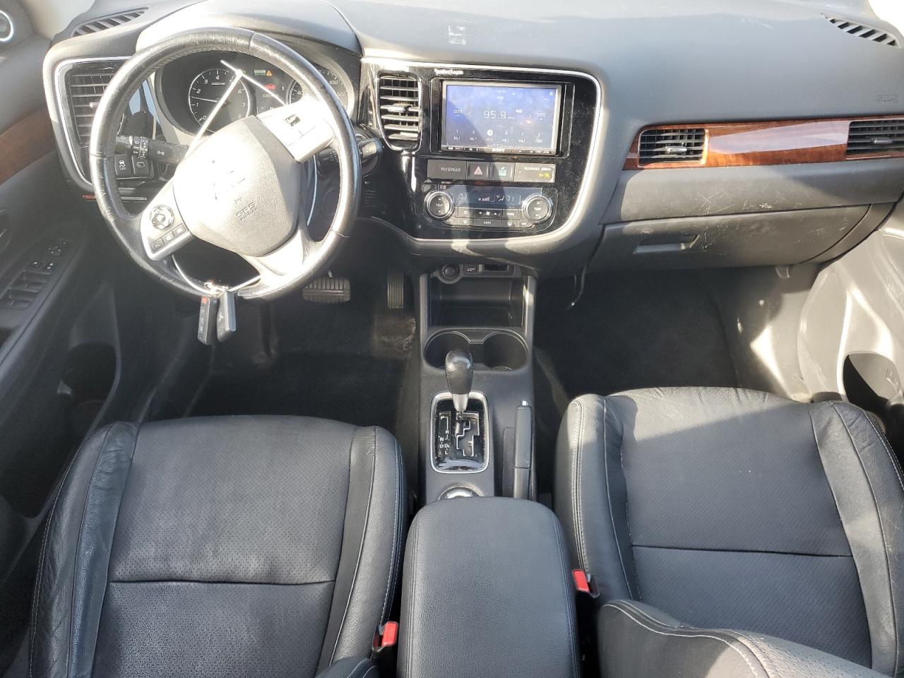 2014 Mitsubishi Outlander VIN JA4AZ3A36EZ018911 Copart auction photo, rear end damage thumbnail 8