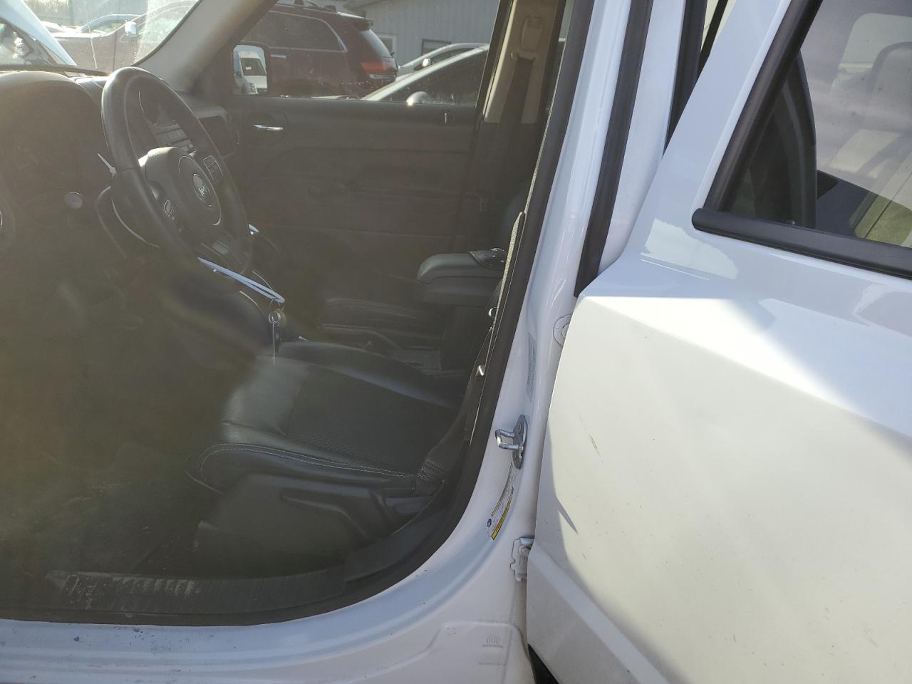 2016 Jeep Liberty (Patriot) VIN 1C4NJPBA3GD634424 Copart auction photo, side damage thumbnail 7