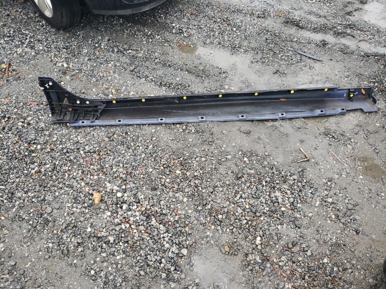 2018 Jaguar XJ VIN SAJWJ1CD4J8W13822 Copart auction photo, side / front end damage thumbnail 12