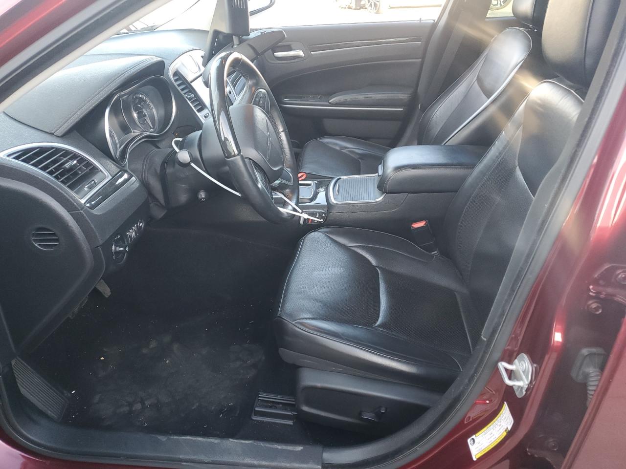 2019 Chrysler 300 VIN 2C3CCAEGXKH689693 Copart auction photo, front end damage thumbnail 7