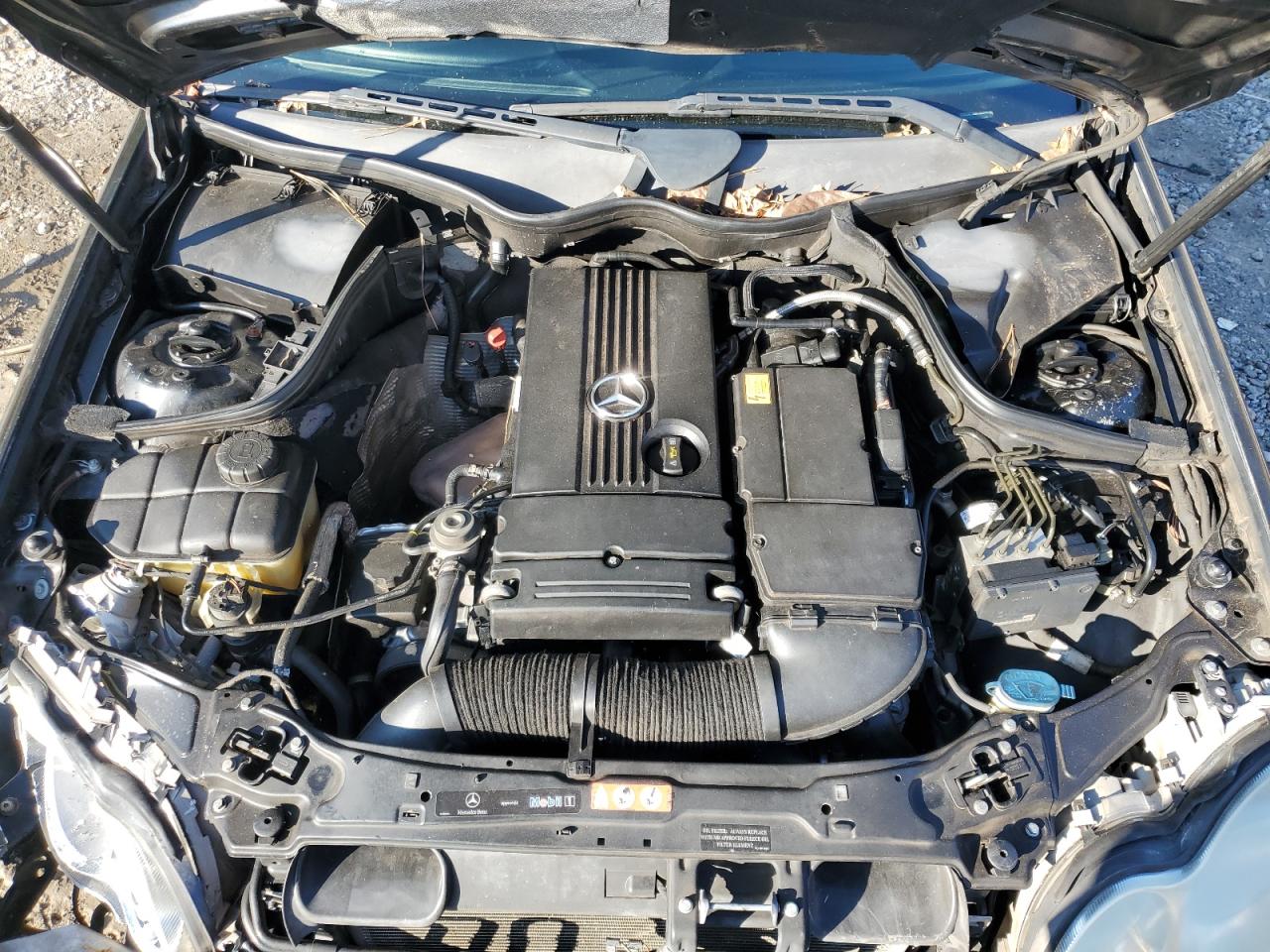 2005 Mercedes-Benz C-klasse VIN WDBRF40JX5F643867 Copart auction photo, rear end / front end damage thumbnail 11