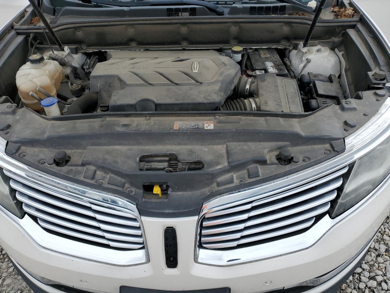 2016 Lincoln MKX VIN 2LMTJ8LP9GBL90347 Copart auction photo, normal wear damage thumbnail 12