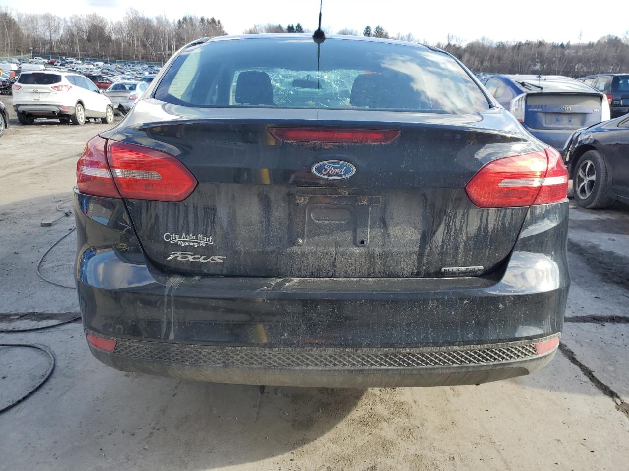 2016 Ford Focus VIN 1FADP3E24GL310028 Copart auction photo, front end / side damage thumbnail 6