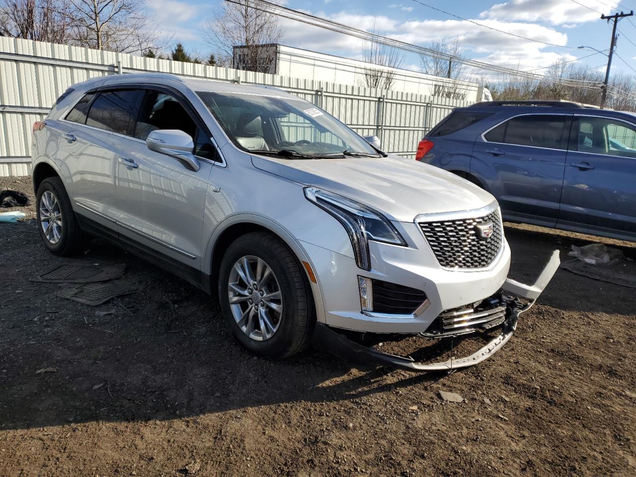 2020 Cadillac XT5 VIN 1GYKNDRS6LZ145141 Copart auction photo, front end / side damage thumbnail 4