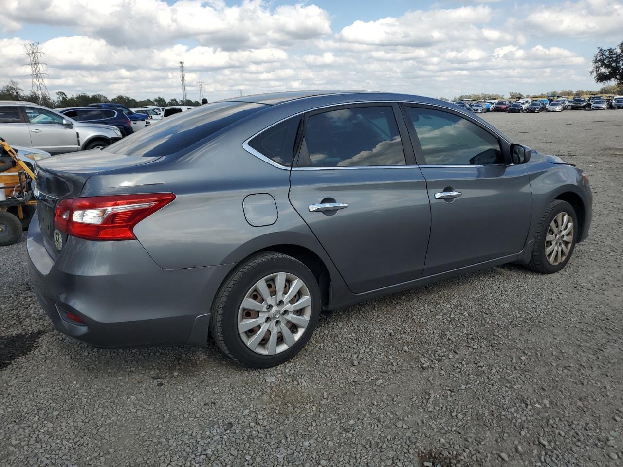 2016 Nissan Sentra VIN 3N1AB7AP3GY305823 Copart auction photo, front end damage thumbnail 3