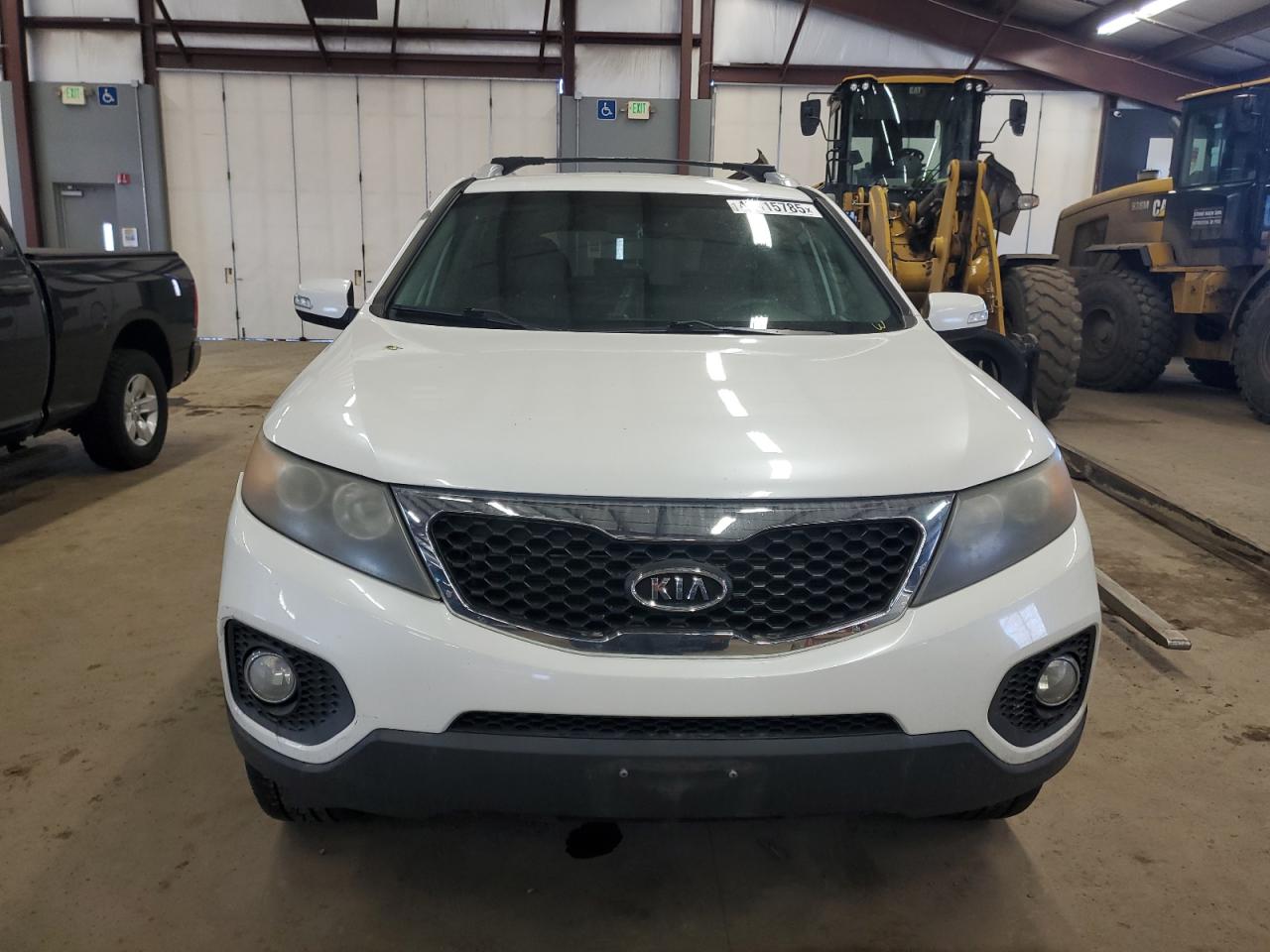 2011 KIA Sorento VIN 5XYKUCA13BG101553 Copart auction photo, mechanical / minor dent/scratches damage thumbnail 5