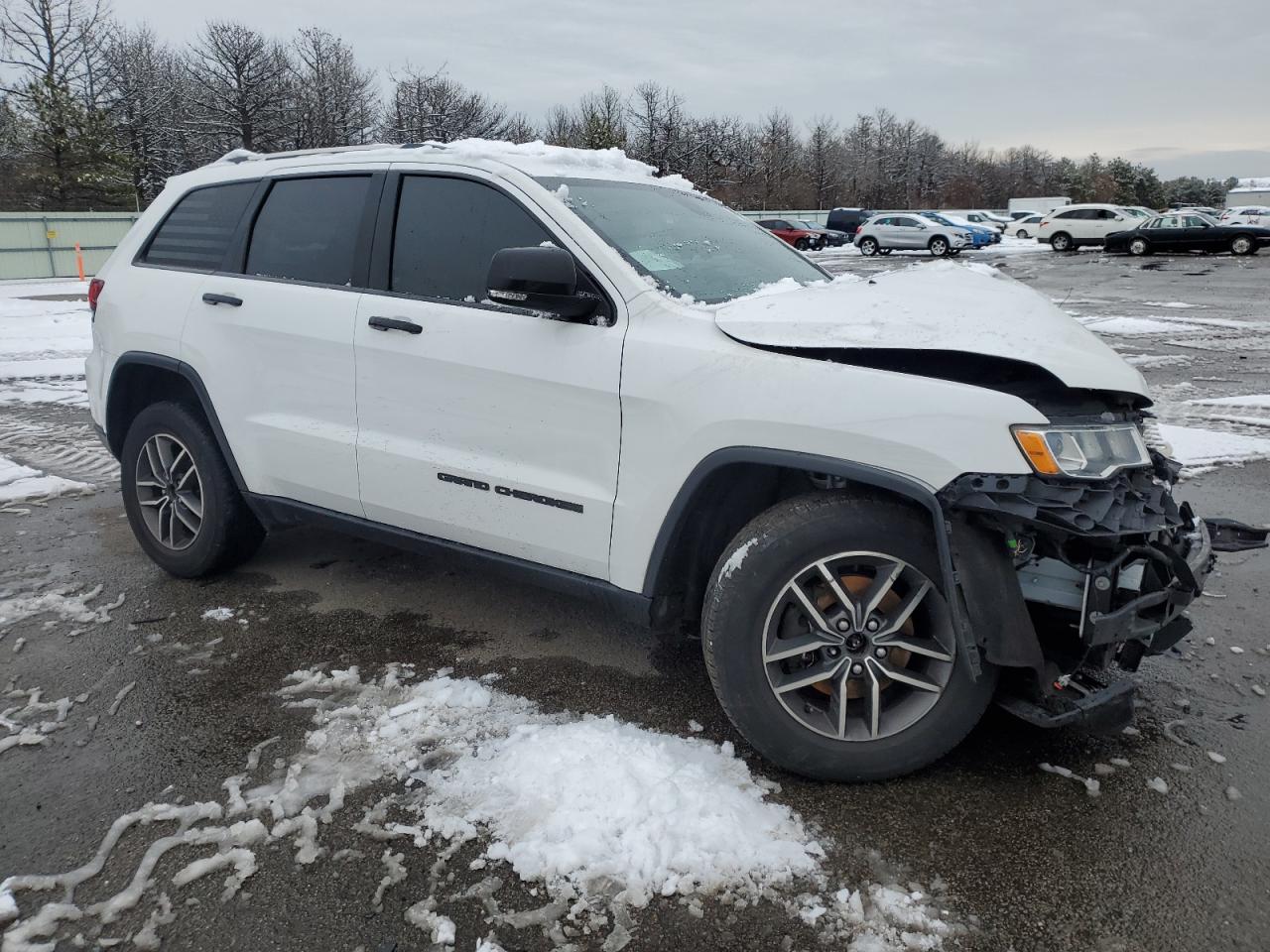 2020 Jeep Grand Cherokee VIN 1C4RJFBG5LC427498 Copart auction photo, front end / side damage thumbnail 4