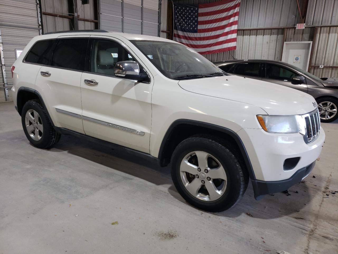 2011 Jeep Grand Cherokee VIN 1J4RS5GT6BC531357 Copart auction photo, mechanical / minor dent/scratches damage thumbnail 4