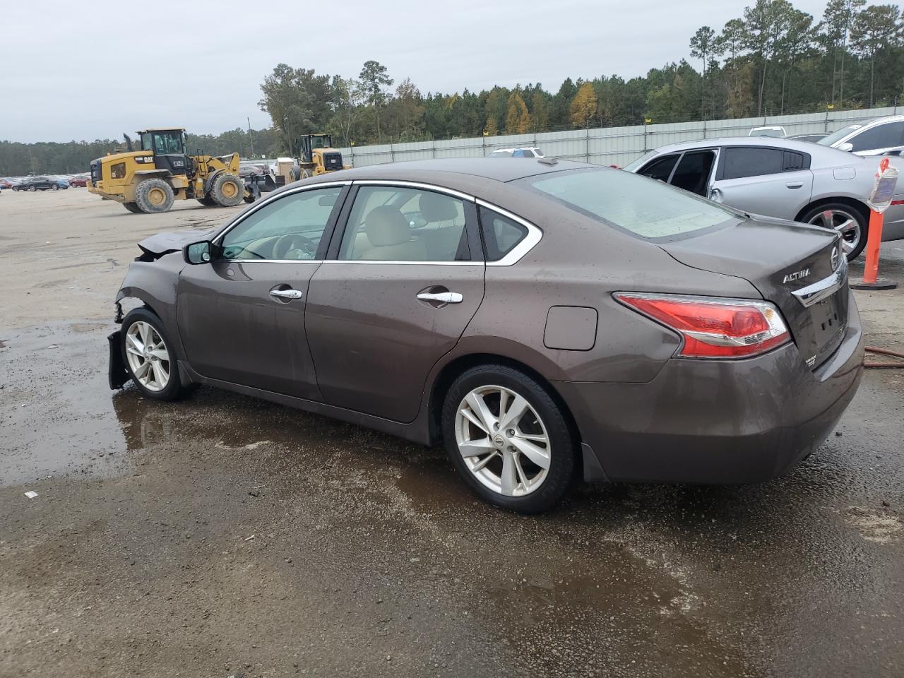 2015 Nissan Altima VIN 1N4AL3AP8FC266582 Copart auction photo, front end damage thumbnail 2