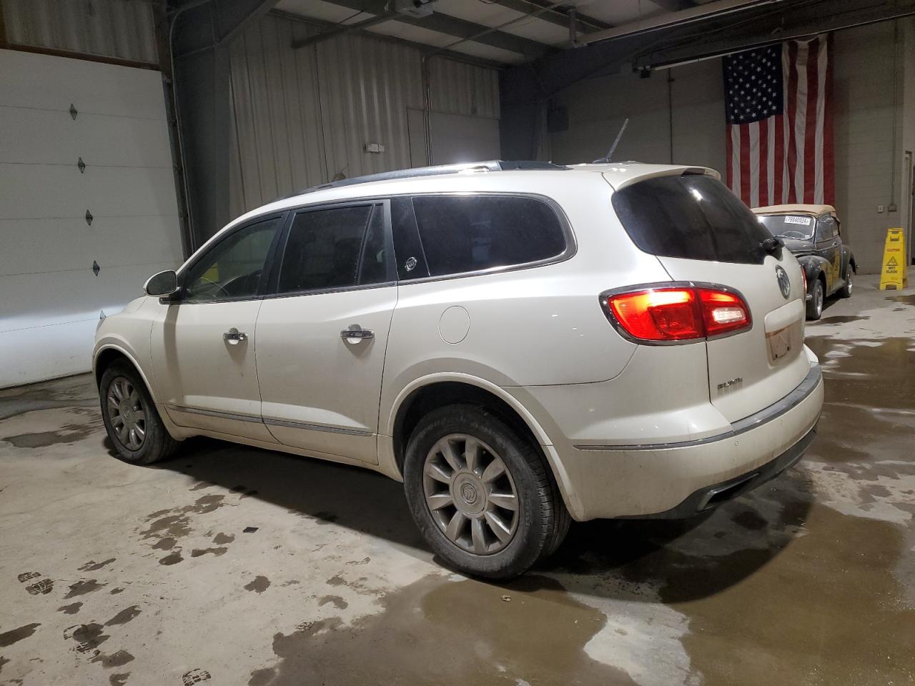 2013 Buick Enclave VIN 5GAKVDKD0DJ167932 Copart auction photo, minor dent/scratches damage thumbnail 2