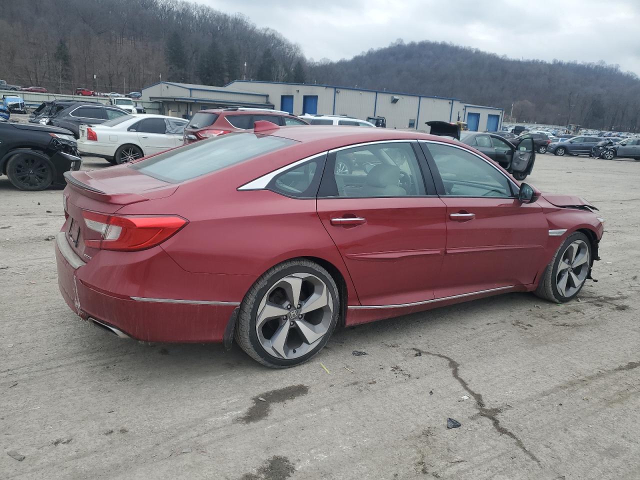 2018 Honda Accord VIN 1HGCV1F96JA041398 Copart auction photo, front end damage thumbnail 3