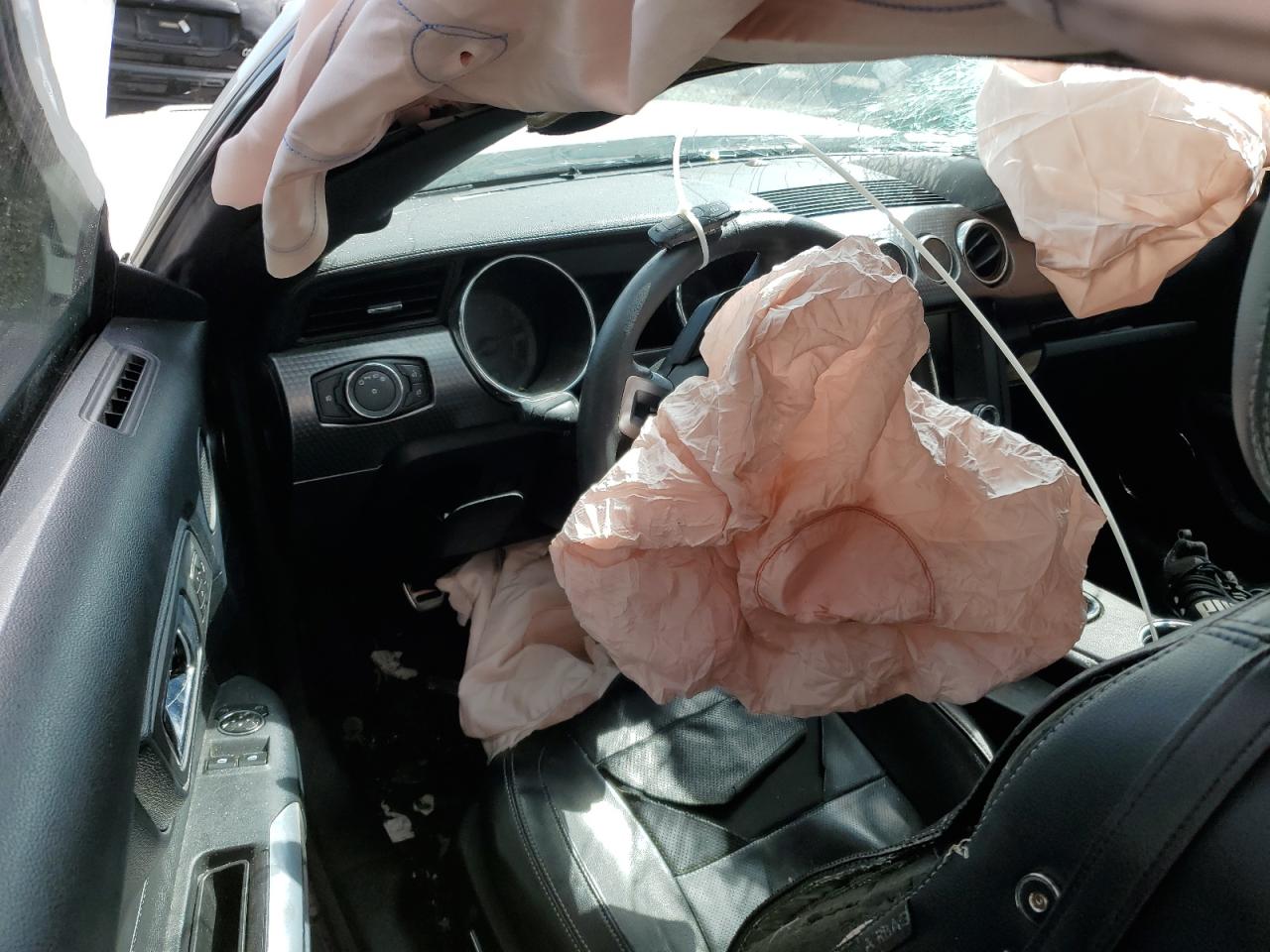 2015 Ford Mustang VIN 1FA6P8CF0F5418502 Copart auction photo, front end / side damage thumbnail 8