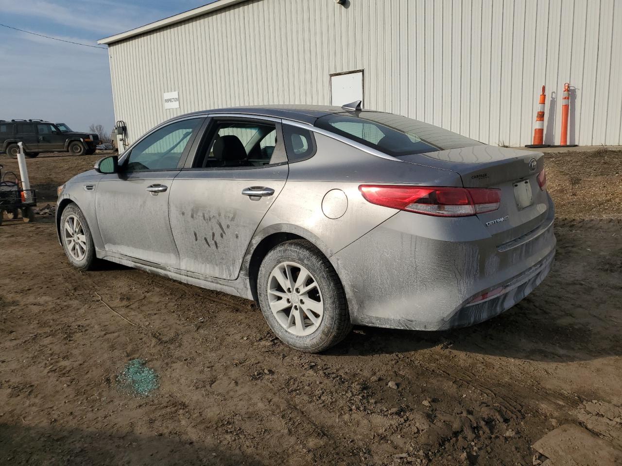 2018 KIA Optima VIN 5XXGT4L39JG196099 Copart auction photo, vandalism / minor dent/scratches damage thumbnail 2
