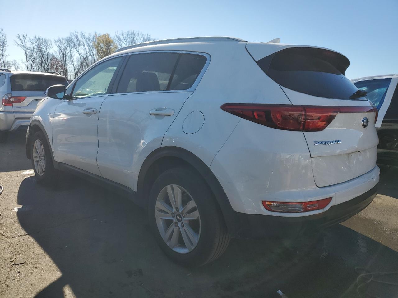 2018 KIA Sportage VIN KNDPMCAC0J7420881 Copart auction photo, front end / minor dent/scratches damage thumbnail 2