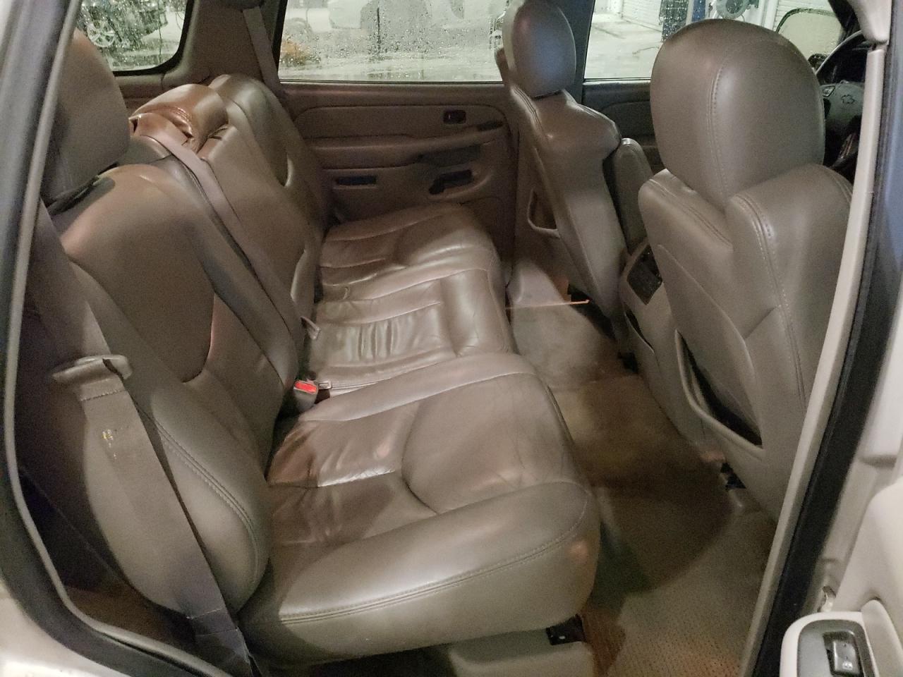 2004 Chevrolet Tahoe VIN 1GNEK13Z74J287392 Copart auction photo, front end damage thumbnail 11