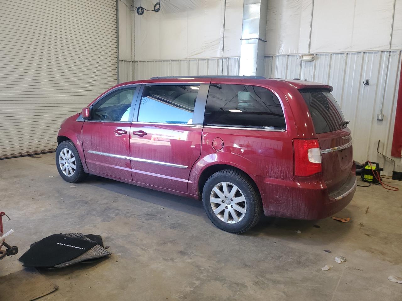 2013 Chrysler Town & Country VIN 2C4RC1BG8DR713447 Copart auction photo, front end / mechanical damage thumbnail 2