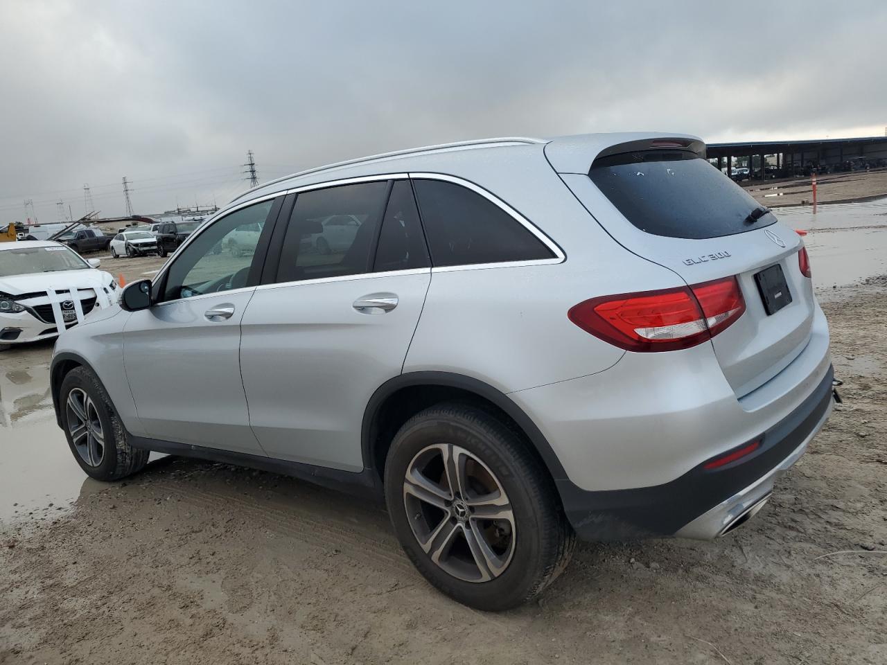2018 Mercedes-Benz GLC VIN WDC0G4KB0JV068637 Copart auction photo, side damage thumbnail 2