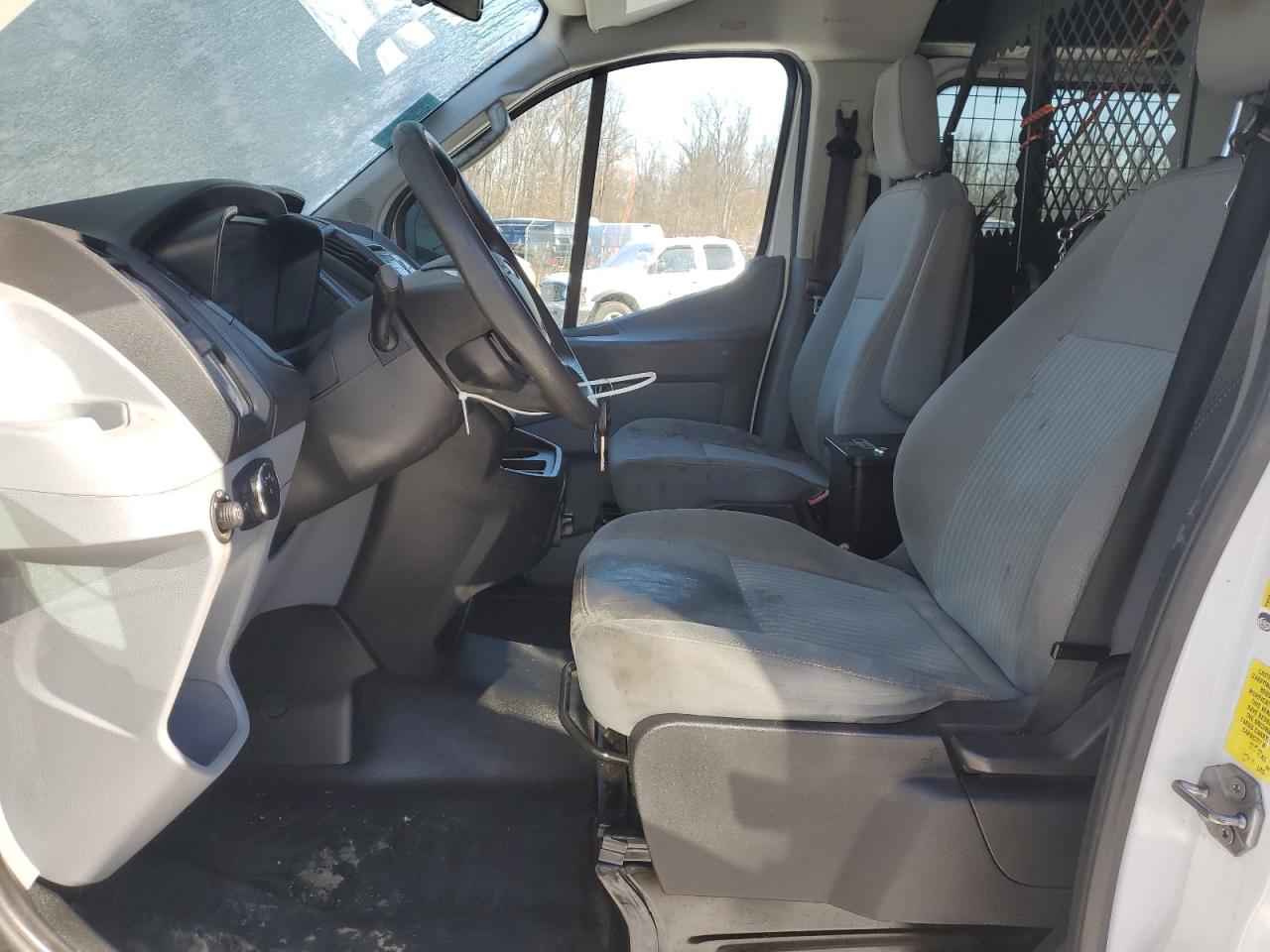 2018 Ford Transit VIN 1FTYR1YG5JKA80725 Copart auction photo, side / minor dent/scratches damage thumbnail 7