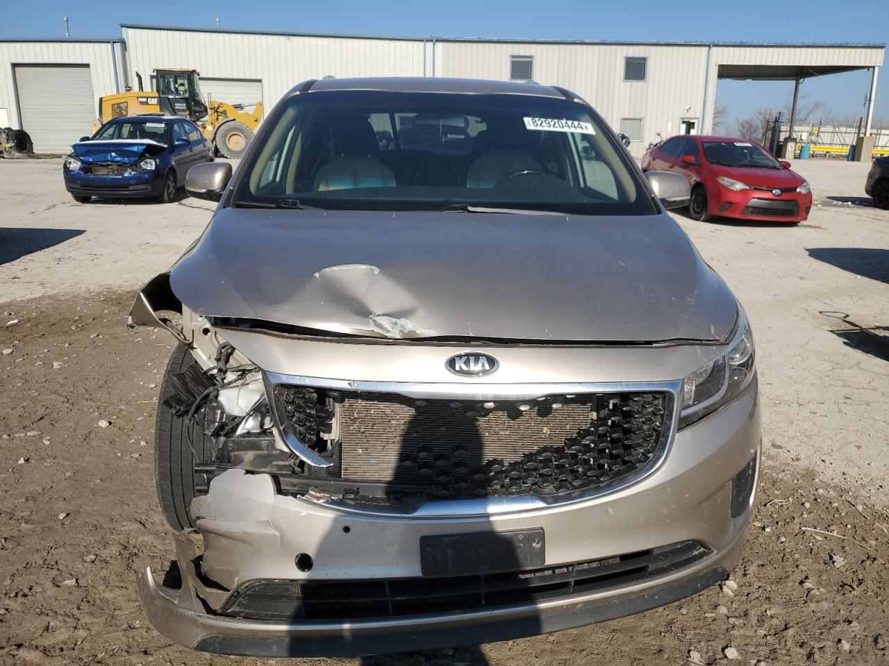 2017 KIA Sedona VIN KNDMB5C13H6240620 Copart auction photo, front end damage thumbnail 5