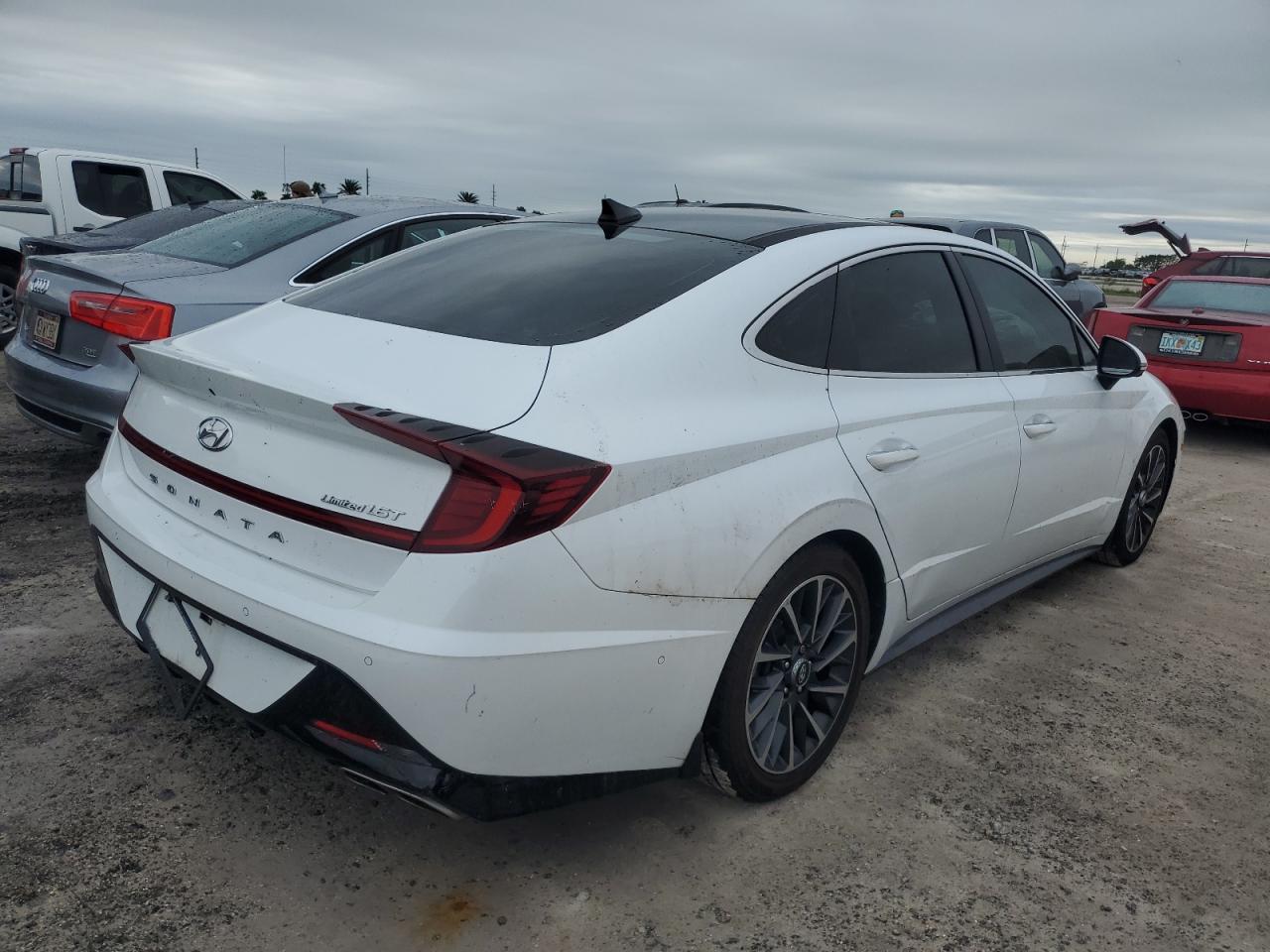 2020 Hyundai Sonata VIN 5NPEH4J28LH040923 Copart auction photo, water/flood damage thumbnail 3