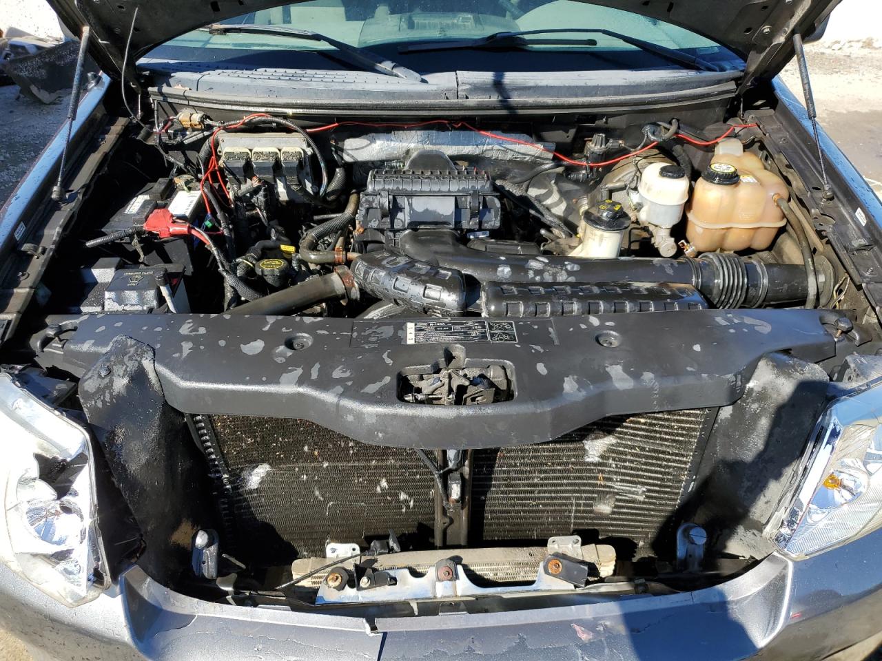 2007 Ford F-150 VIN 1FTVX12587NA32644 Copart auction photo, front end damage thumbnail 11