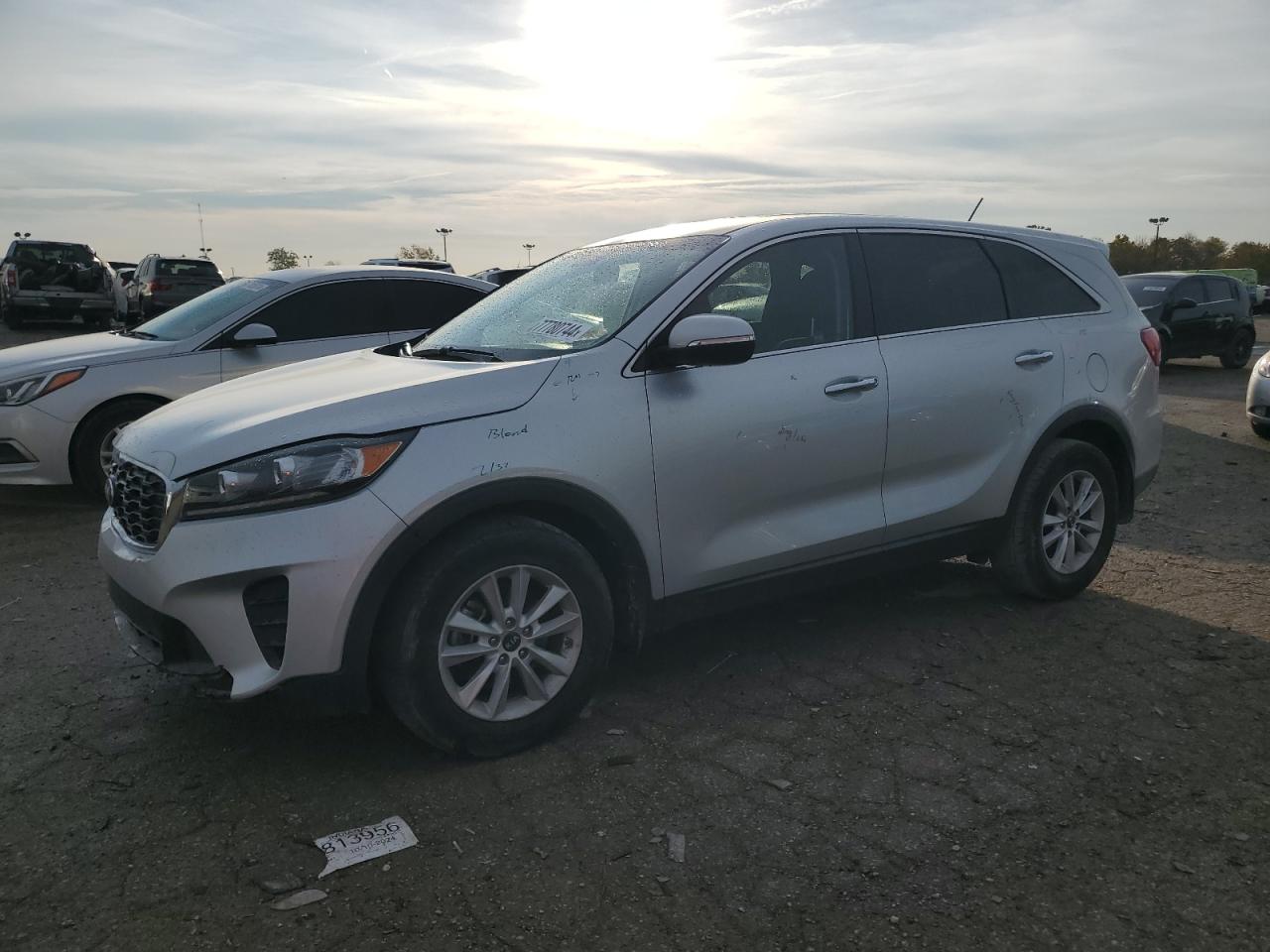 2019 KIA Sorento VIN 5XYPG4A37KG583142