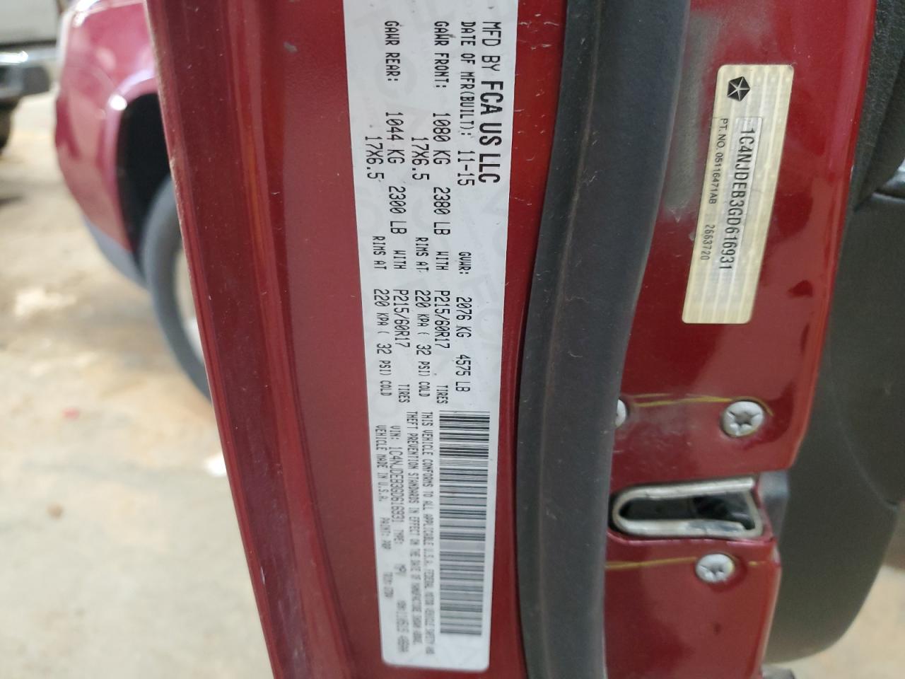 2016 Jeep Compass VIN 1C4NJDEB3GD616931 Copart auction photo, all over / undercarriage damage thumbnail 15