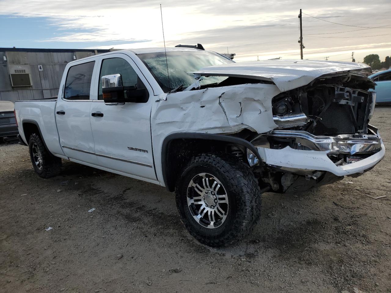 2015 GMC Sierra VIN 3GTU2VEJ7FG454020 Copart auction photo, front end / side damage thumbnail 4