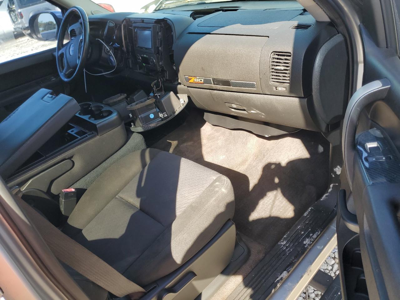 2010 GMC Sierra VIN 3GTRCVE05AG173787 Copart auction photo, rear end / stripped damage thumbnail 8