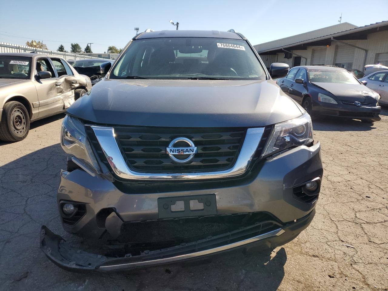 2019 Nissan Pathfinder VIN 5N1DR2MM0KC618951 Copart auction photo, all over damage thumbnail 5