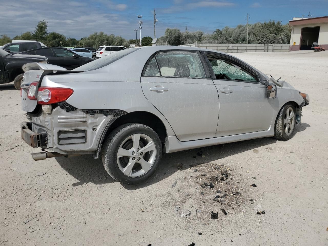 2011 Toyota Corolla VIN 2T1BU4EEXBC639889 Copart auction photo, side / all over damage thumbnail 3