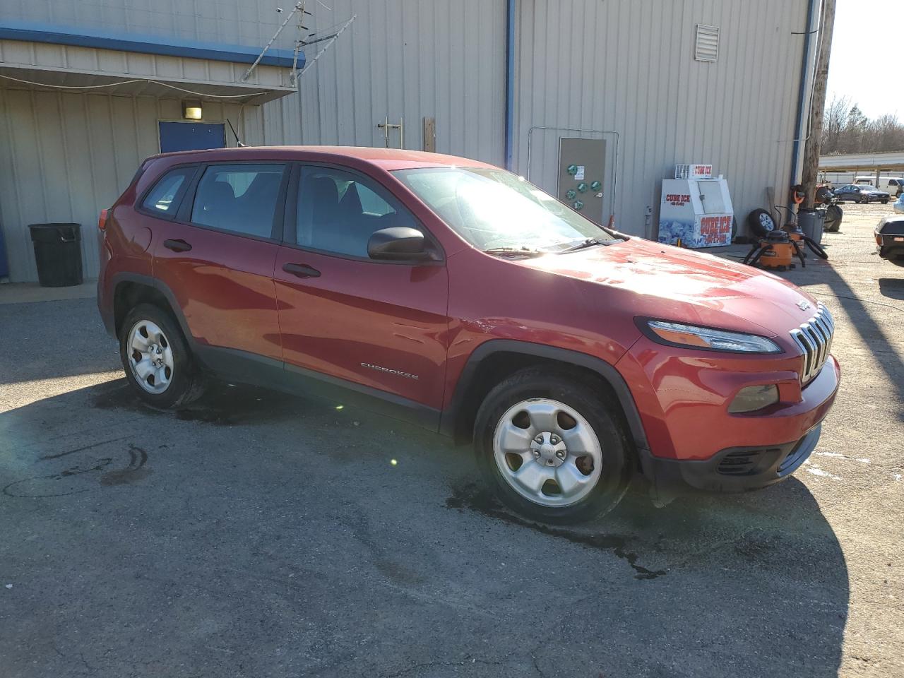2015 Jeep Grand Cherokee VIN 1C4PJLAB7FW547060 Copart auction photo, side / front end damage thumbnail 4