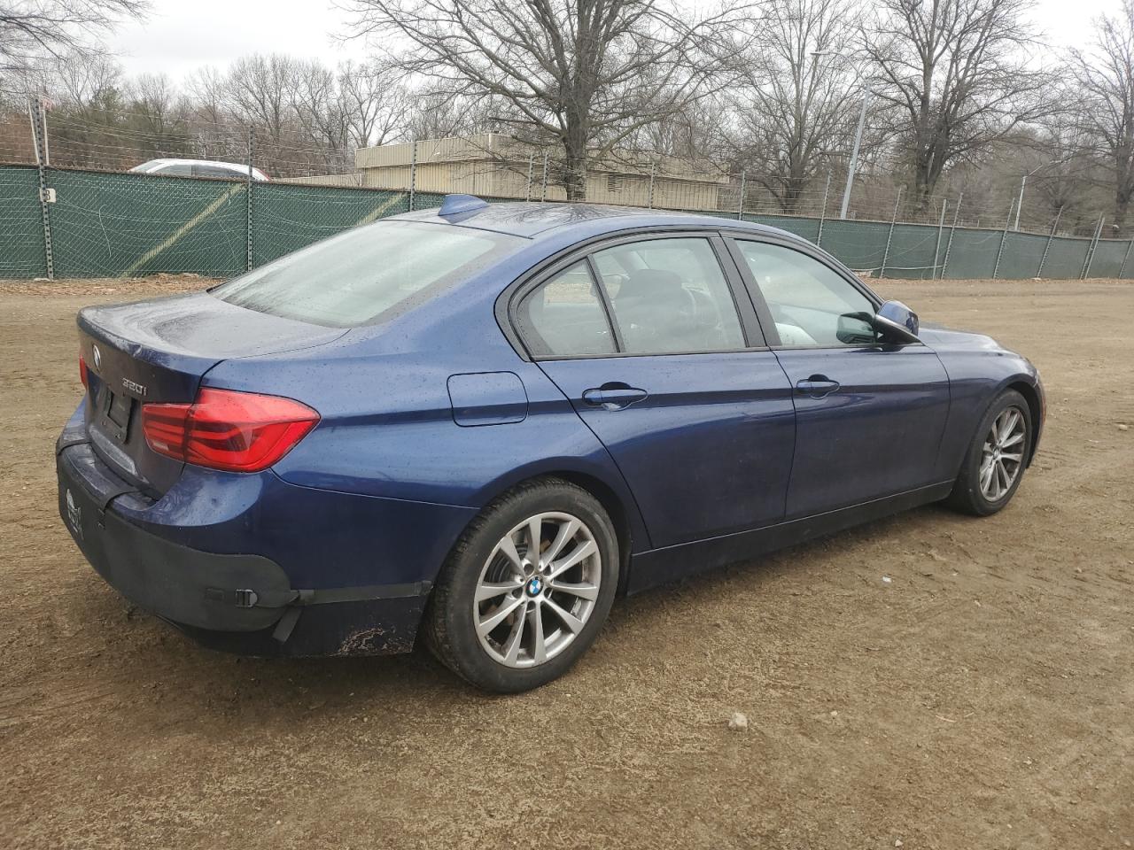 2017 BMW 3er VIN WBA8E1G53HNU13439 Copart auction photo, undercarriage / side damage thumbnail 3