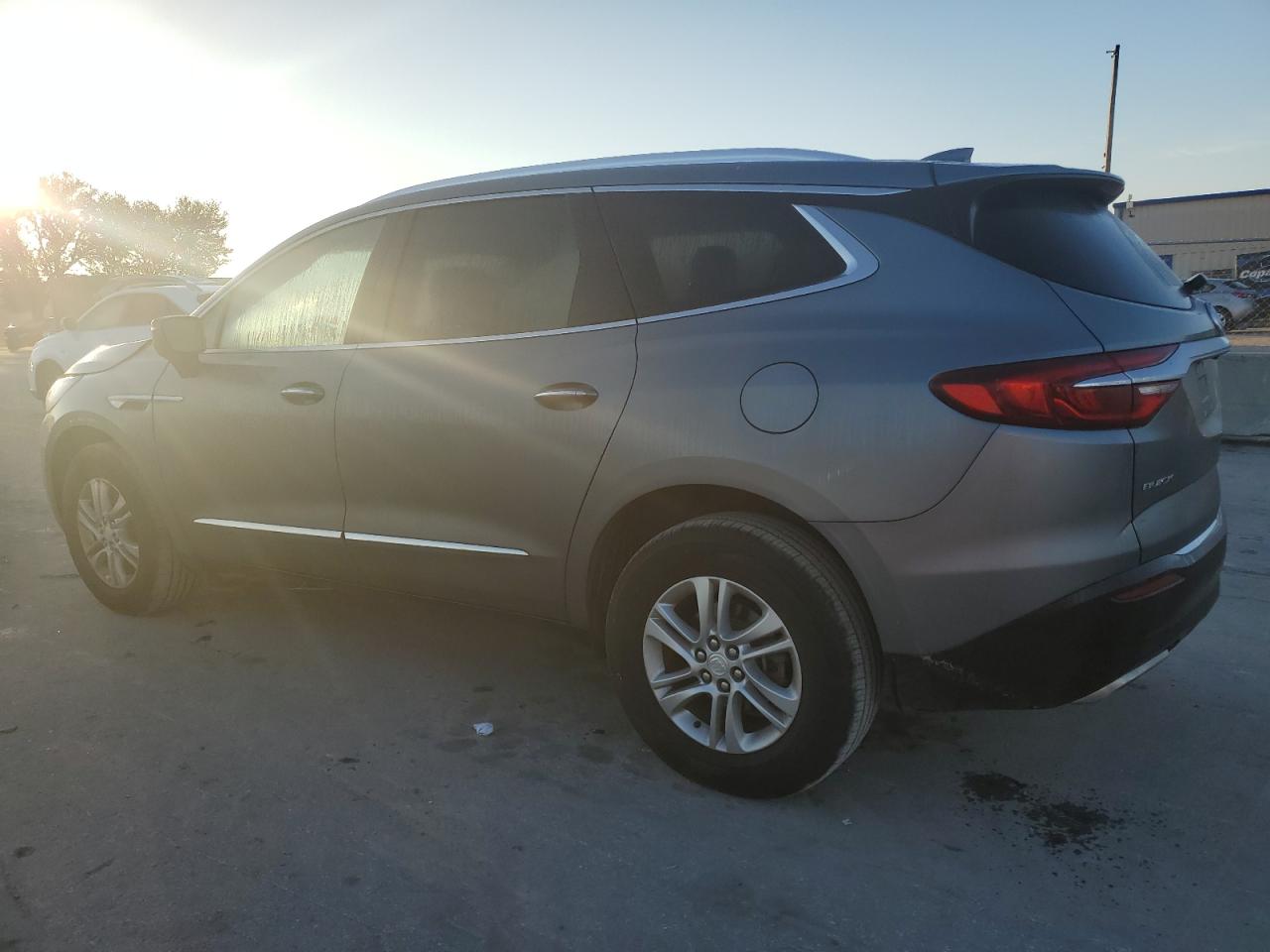 2018 Buick Enclave VIN 5GAERBKW8JJ120733 Copart auction photo, front end damage thumbnail 2