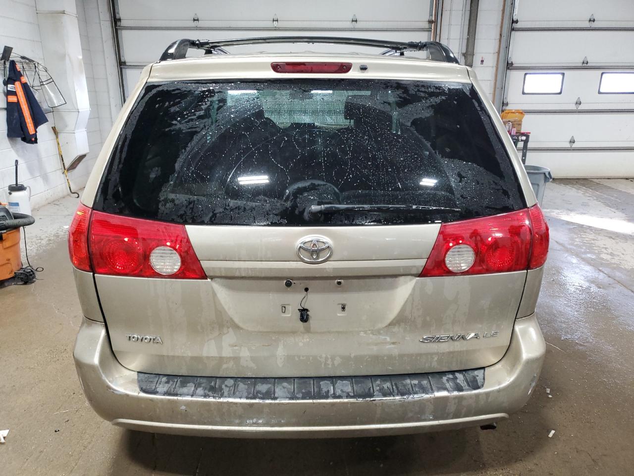 2006 Toyota Sienna VIN 5TDZA23C36S514694 Copart auction photo, side / minor dent/scratches damage thumbnail 6