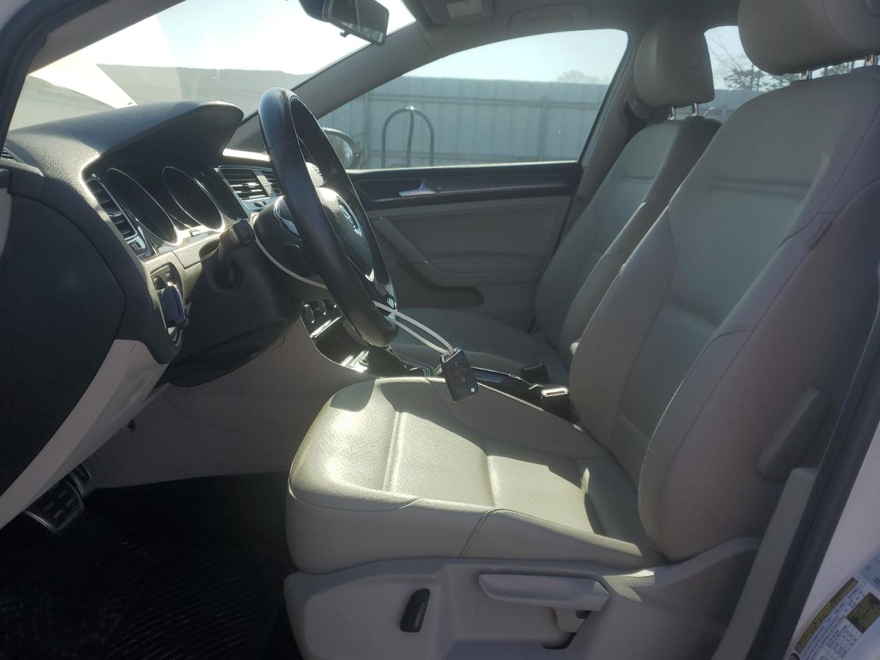2018 Volkswagen Golf VIN 3VWH17AU6JM763985 Copart auction photo, rear end / minor dent/scratches damage thumbnail 7