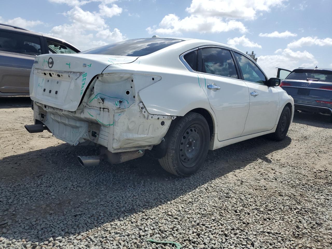 2015 Nissan Altima VIN 1N4AL3AP6FN865257 Copart auction photo, rear end damage thumbnail 3