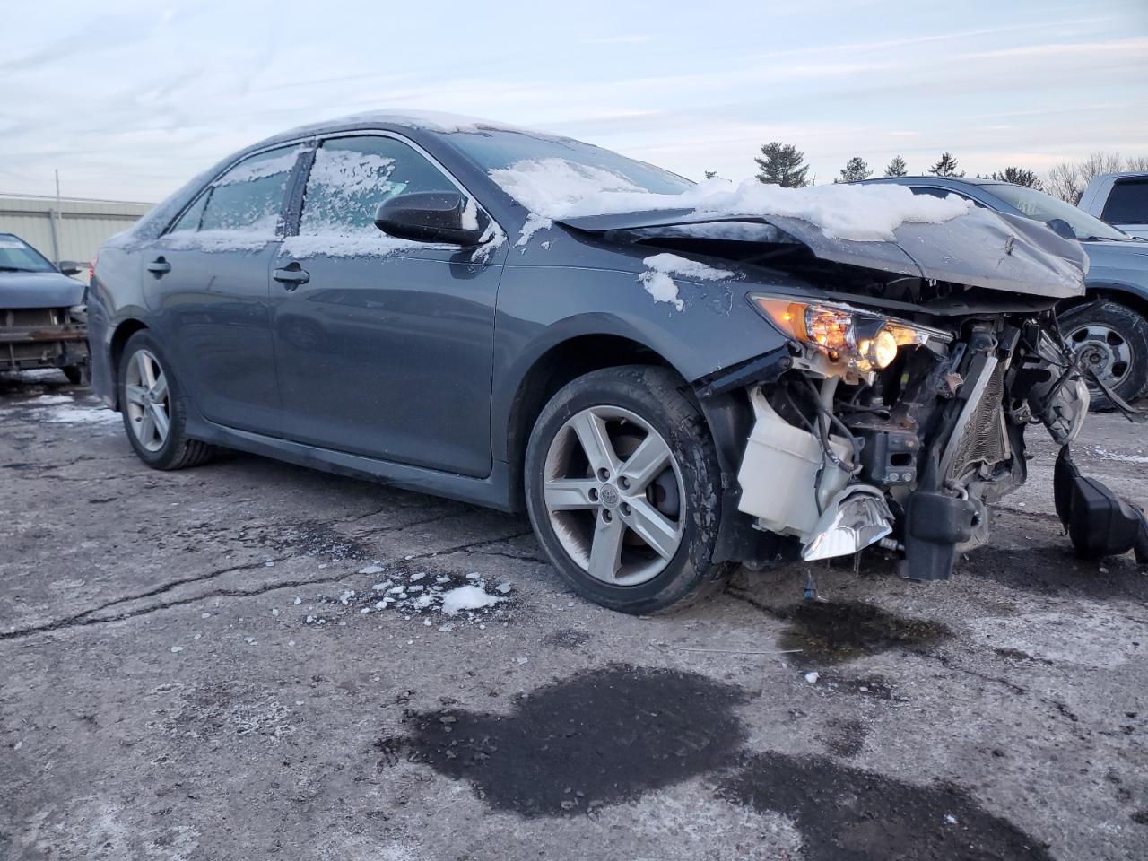 2013 Toyota Camry VIN 4T1BF1FK9DU643429 Copart auction photo, front end damage thumbnail 4