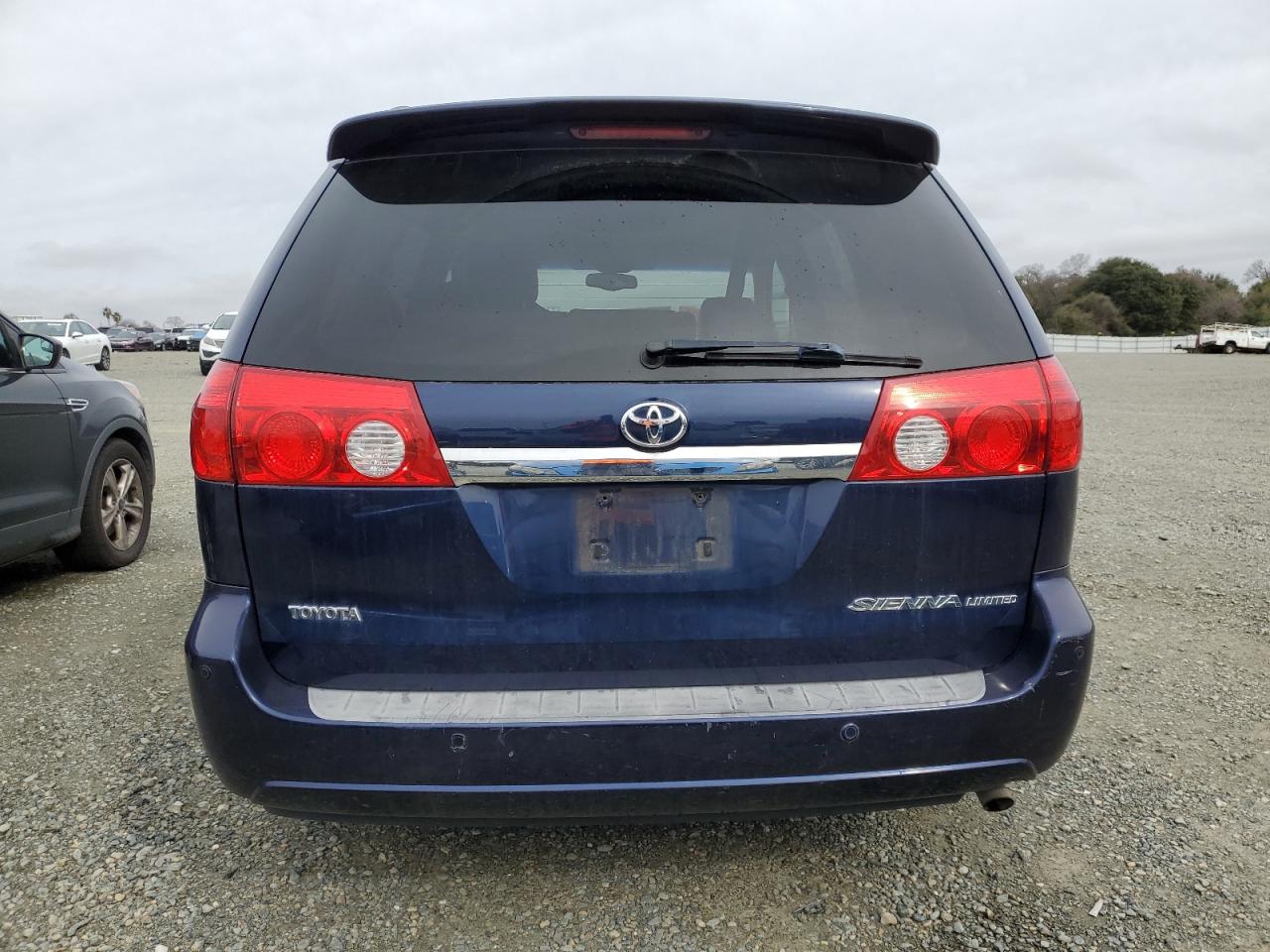 2006 Toyota Sienna VIN 5TDZA22C56S465595 Copart auction photo, front end / side damage thumbnail 6