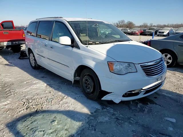 2015 Chrysler Town & Country VIN 2C4RC1BG2FR553908 Copart auction photo, front end / minor dent/scratches damage thumbnail 15