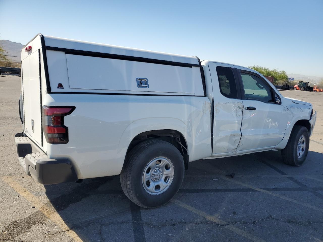 2024 Nissan Navara (Frontier) VIN 1N6ED1CM3RN642238 Copart auction photo, all over damage thumbnail 3