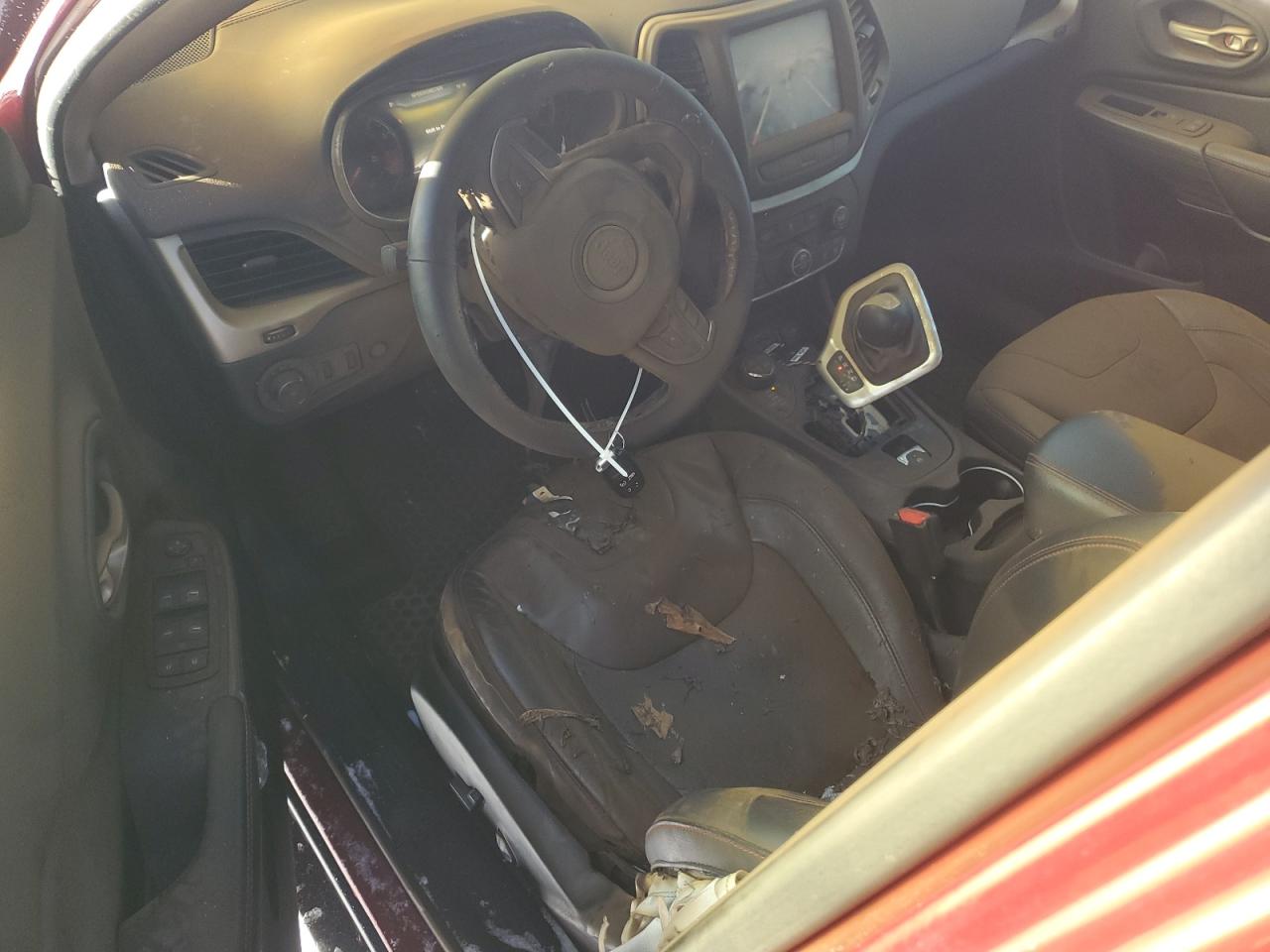 2014 Jeep Cherokee VIN 1C4PJMBS0EW291671 Copart auction photo, burn - interior damage thumbnail 8